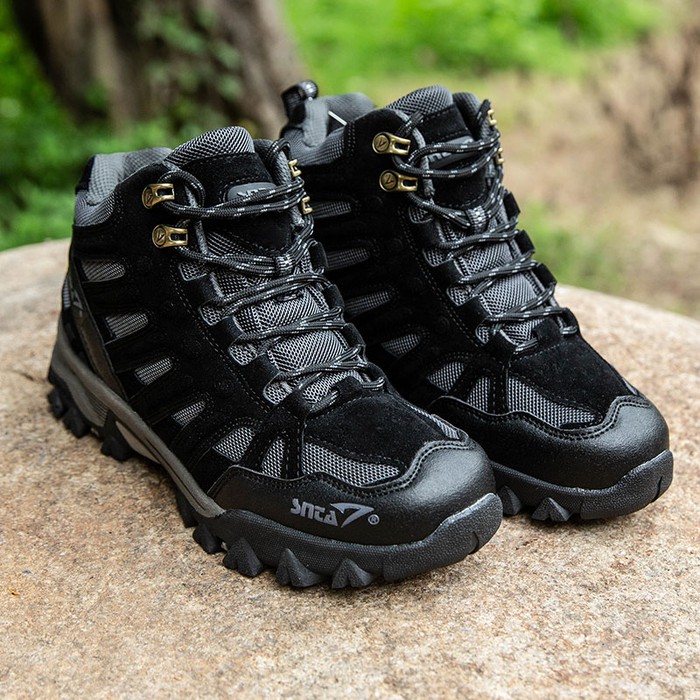 Sepatu Gunung  SNTA 610 Original Gratis Kaos  kaki  dan 