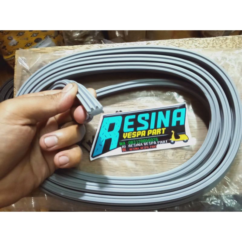 karet triplang lantai dek vespa SPRINT warna abu abu import