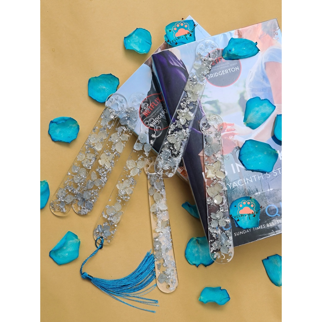 

Bookmark Resin Paw Winter/Pembatas Buku Resin Bentuk Paw Musim Dingin