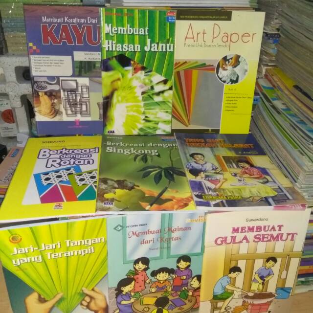 

Buku koleksi kerajinan tangan