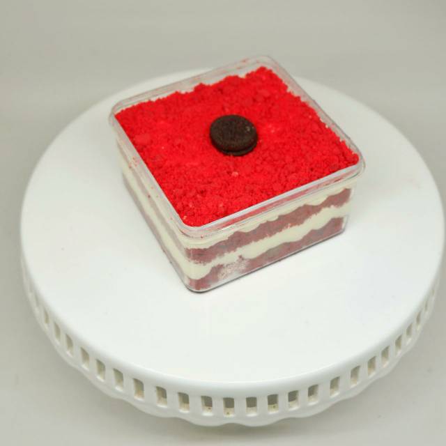 

Red Velvet Dessert Box