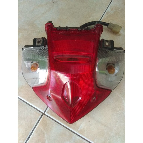 lampu belakang STOP LAMPU BELAKANG YAMAHA VEGA FORCE F1 INJEKSI ORIGINAL