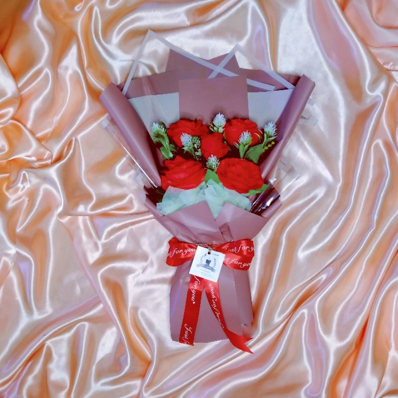 

buket bunga murah untuk wisuda,hadiah ulang tahun dan surprise
