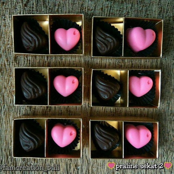 

coklat praline sekat 2 (1x1)