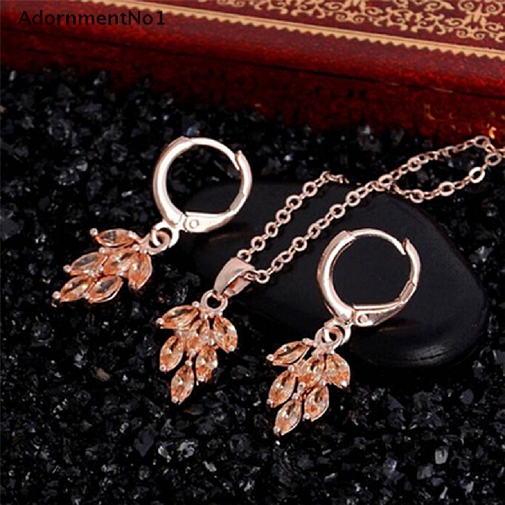 (AdornmentNo1) Set Anting Tusuk + Kalung Rantai Liontin Daun Lapis Emas Hias Berlian Imitasi Untuk Wanita