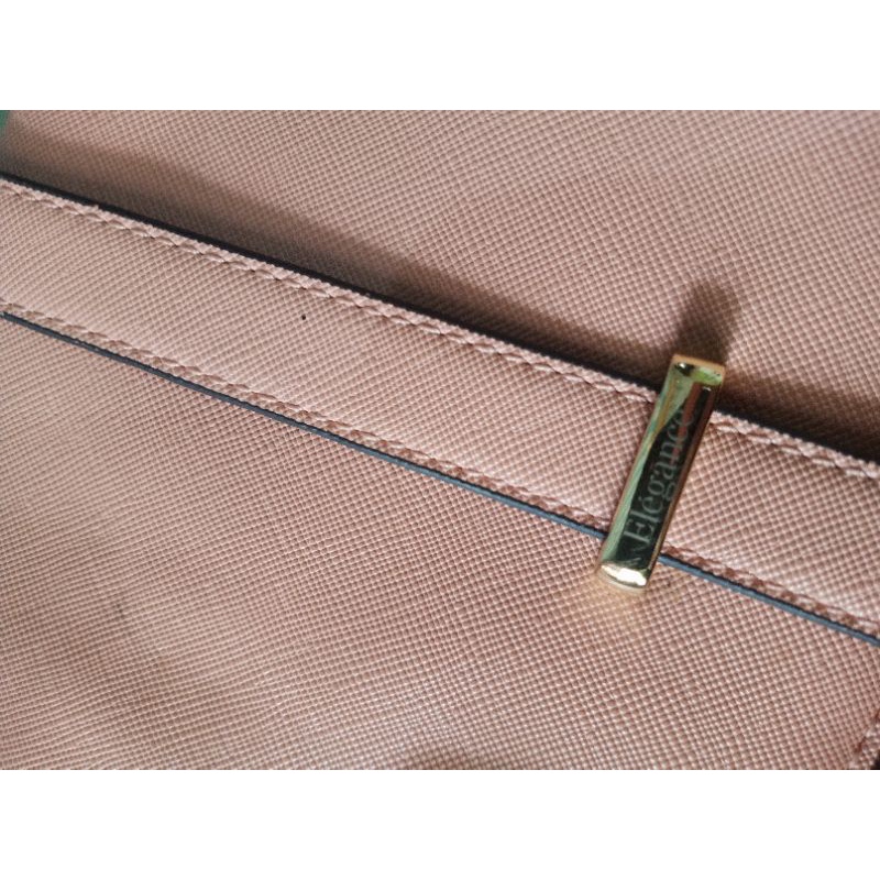 SECOND IMPORT BRAND ELEGANCE