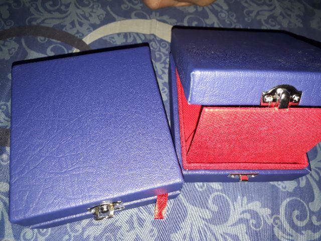Jewelry Box | Kotak Perhiasan, Emas Antam & Accesories Biru Tua