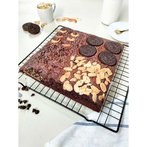 

brownies fudge 4 toping 20x20