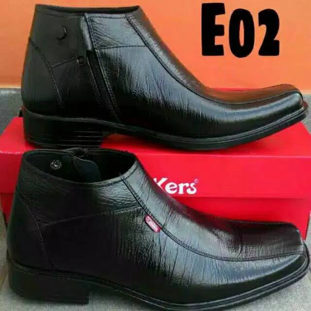 Sepatu Pantofel boots PDH pria kickers