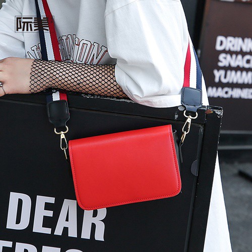 Tas Wanita Selempang Mini Import Merah Hitam