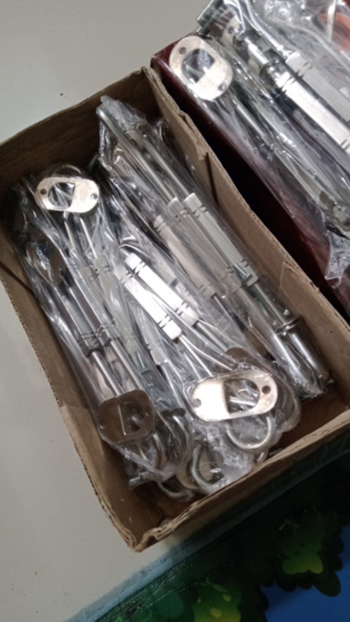 Hak Angin / Cantolan Jendela Murah Model Random Tergantung Pabrik