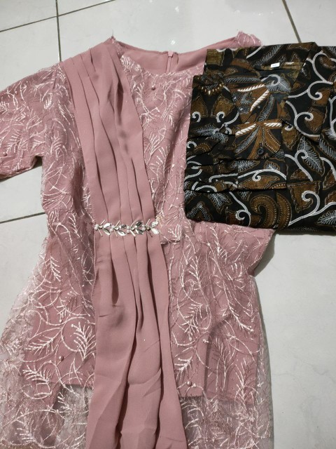 Dress Brukat| Batik Couple | Kebaya Modern | Gamis | Gamis Murah | Kebaya | Batik Wanita Baju Wanita