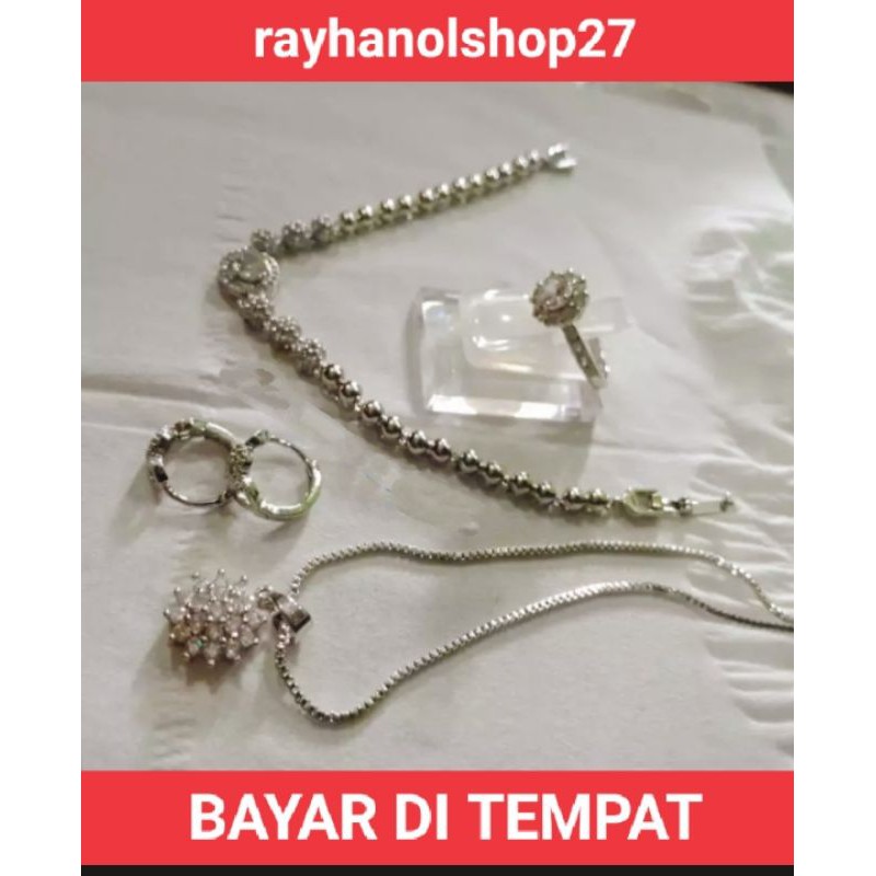 SET PERHIASAN WANITA DEWASA TITANIUM LAPIS EMAS 18K MOTIF MATA2 SILVER MEWAH ANTI KARAT