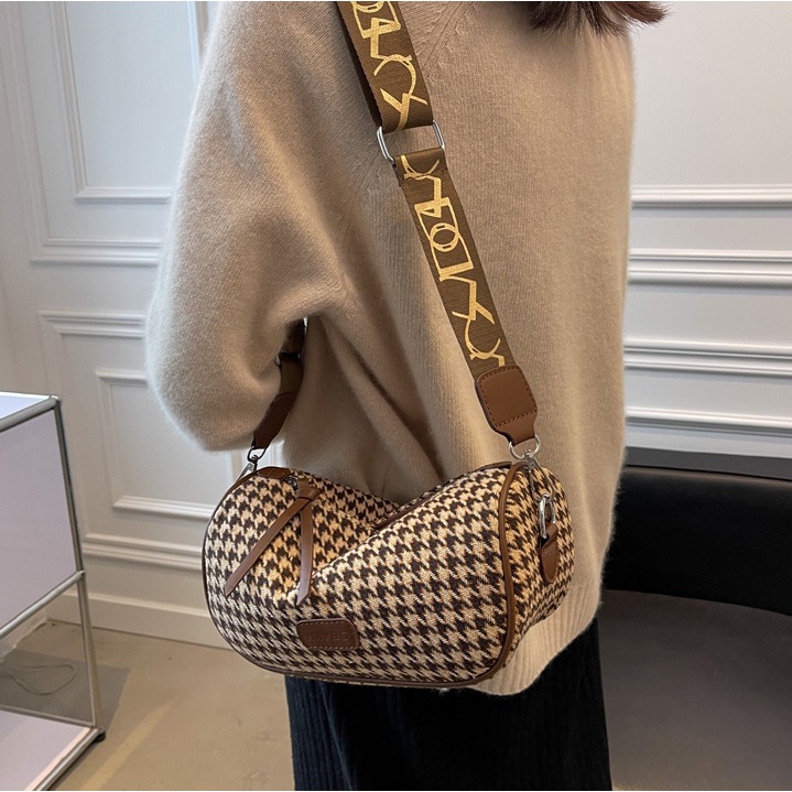 BJ81922 - BLACK/BROWN - TAS SLEMPANG MOTIF KOTAK DUFFELL BAG HOUNDSTOOTH WANITA FASHION IMPORT MODIS ELEGAN TERMURAH TERLARIS TERBARU BAGSTORE JAKARTA TAS BATAM GT1922 BQ3483