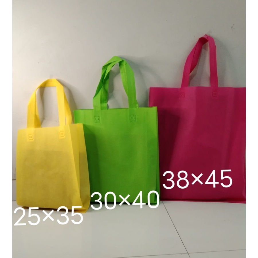 

Tas Spunbond Warna,Tas Spunbond Sablon, Tas Spoundbond, Spoundbond Bag