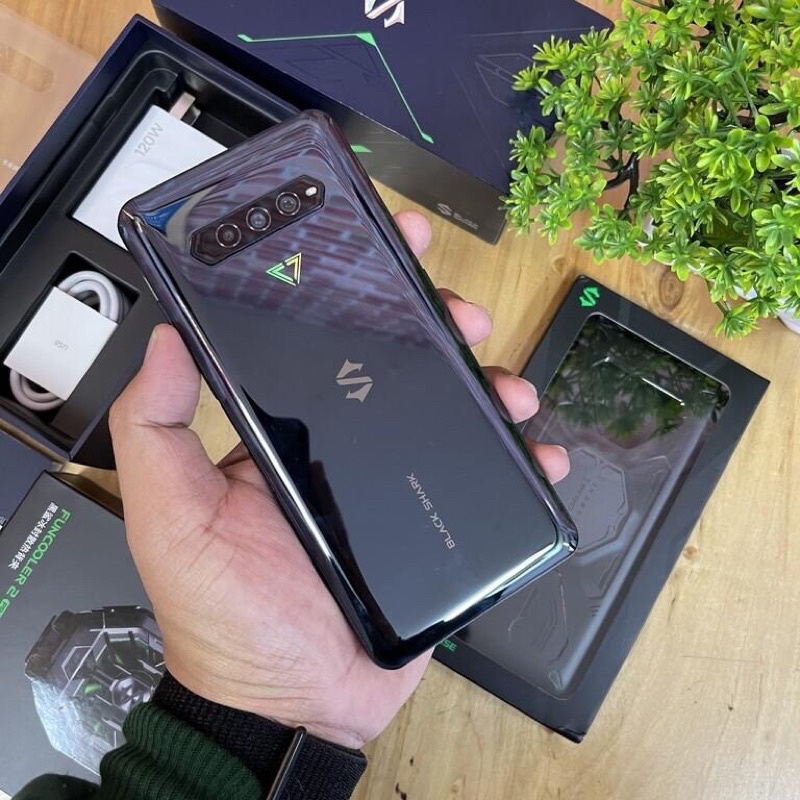 Black Shark 4 Pro Global HK 8/256GB Black Like new ex Review Bonus Melimpah