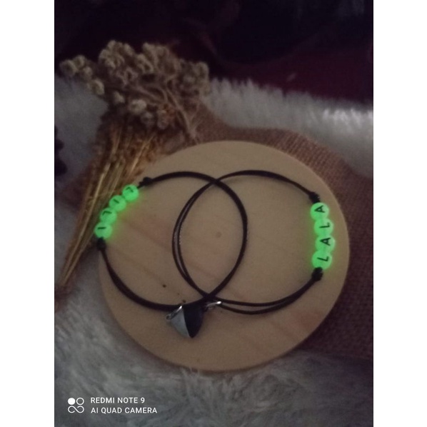 (ISI 2 PCS) STARLA GELANG CUSTOM MAGNET BENTUK LOVE GLOW IN THE DARK gelang persahabatan / gelang nama / gelang inisial / gelang starla / gelang artis