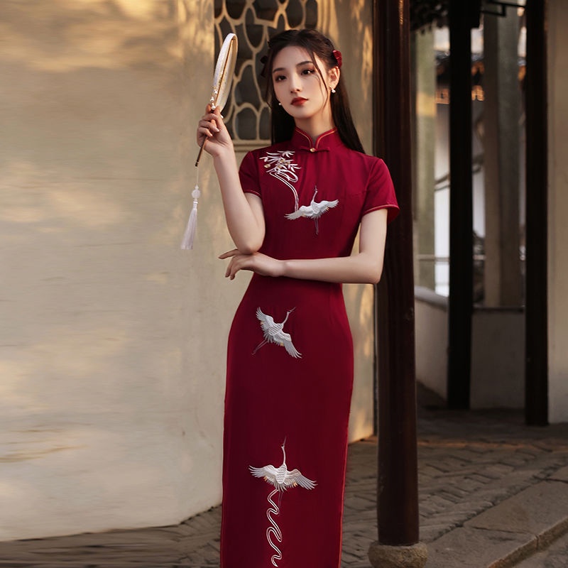 2022 new female Summer Black high-end cheongsam noble improved dress long Vintage temperament crane