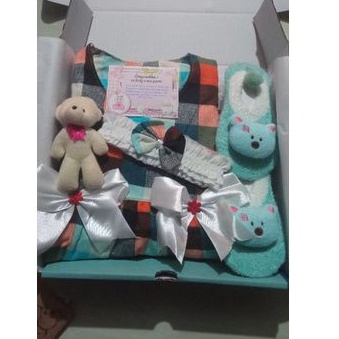 Hampers baby girls kado bayi perempuan