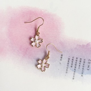 Anting Kait Gantung Desain Bunga  Sakura  Hias Berlian 