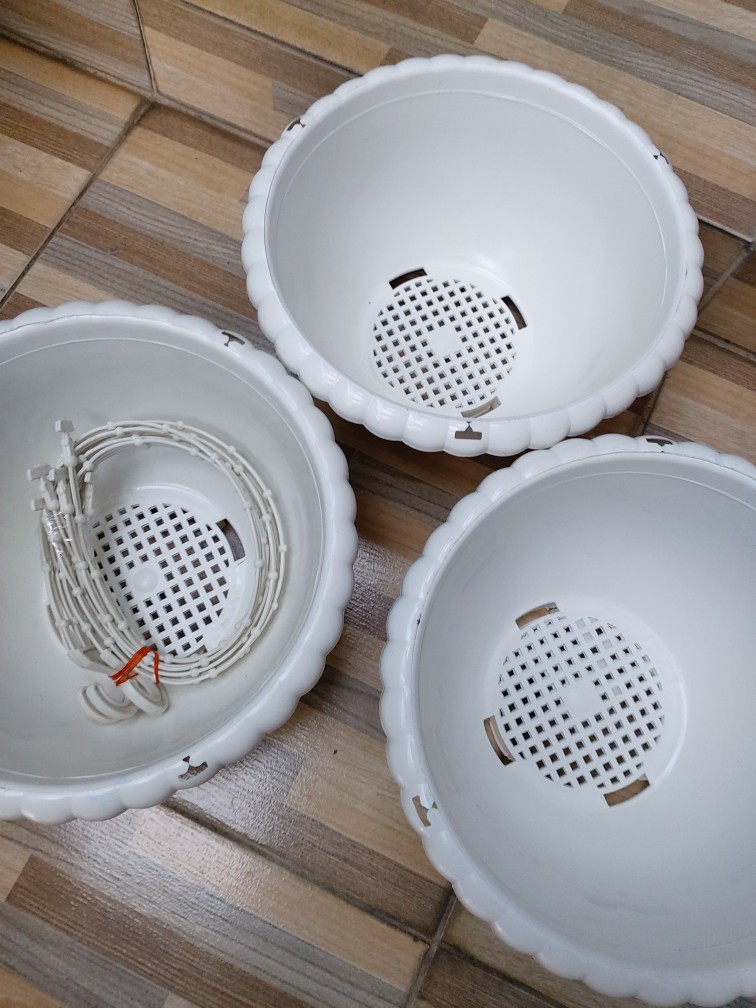 Pot Bunga Gantung Shallom Putih 25cm