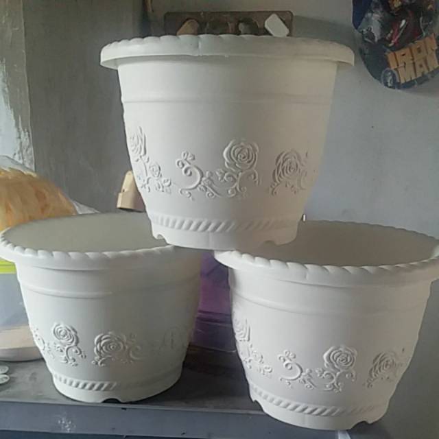 Pot Bunga Tanaman SHALLOM ukuran diameter 20 cm putih Pot Bunga Tanaman SHALLOM ukuran diameter 20 cm putih