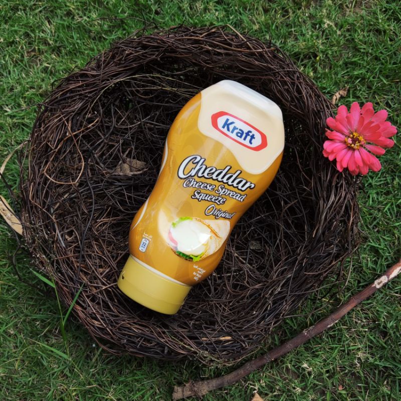 Kraft Cheddar Cheese Spread Squeeze Original 440gr