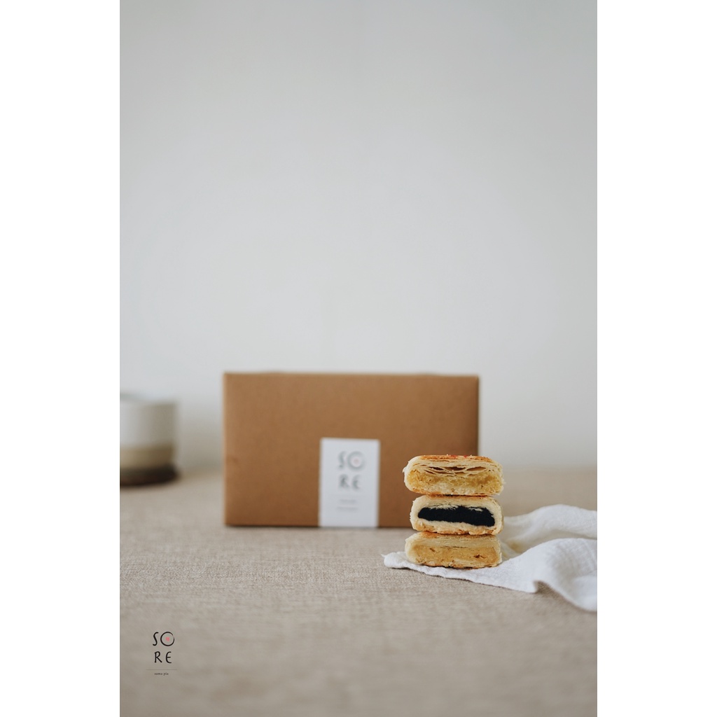 

Kue Pia Special Bundling Sore