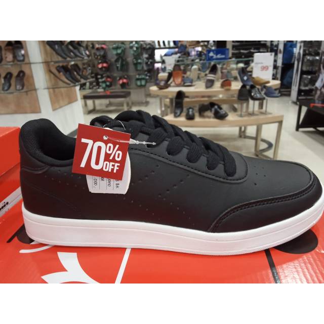 SEPATU DIADORA GIVANO BLACK, ORIGINAL STORE