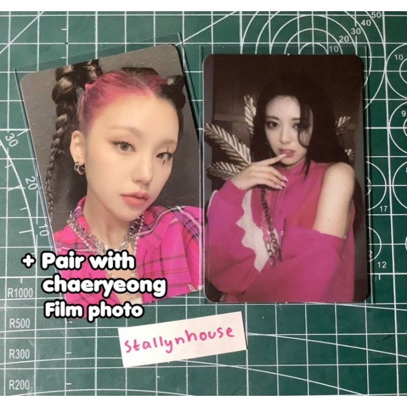 Photocard ITZY Yeji Yuna Jewel case Special edition (Baca desk)