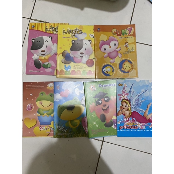 

Buku Tulis Anak- Anak Sinar Dunia TERMURAH 58 Lembar