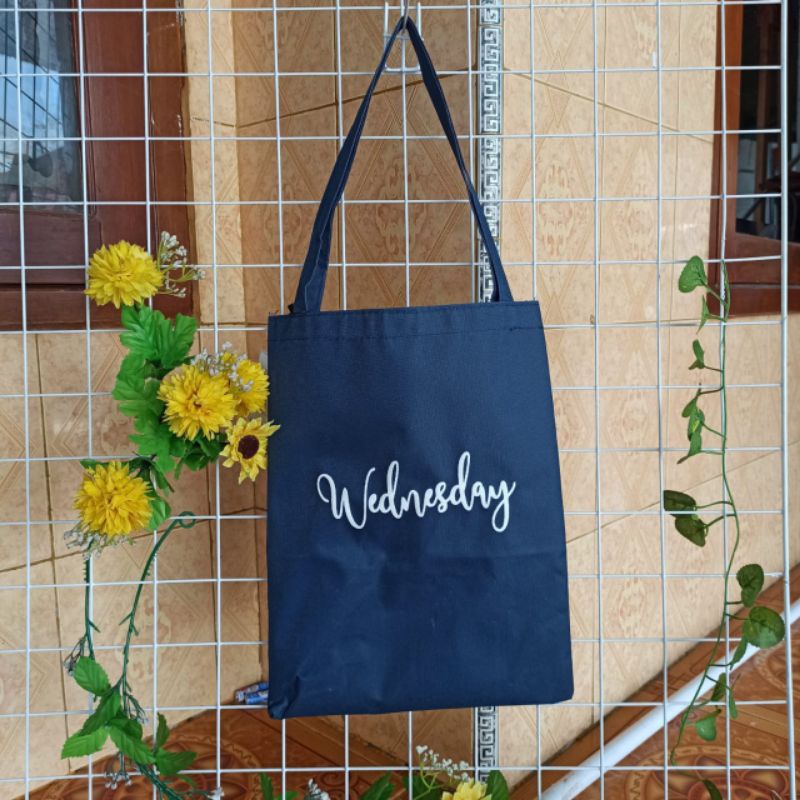 TOTEBAG HARIAN KEREN KECE