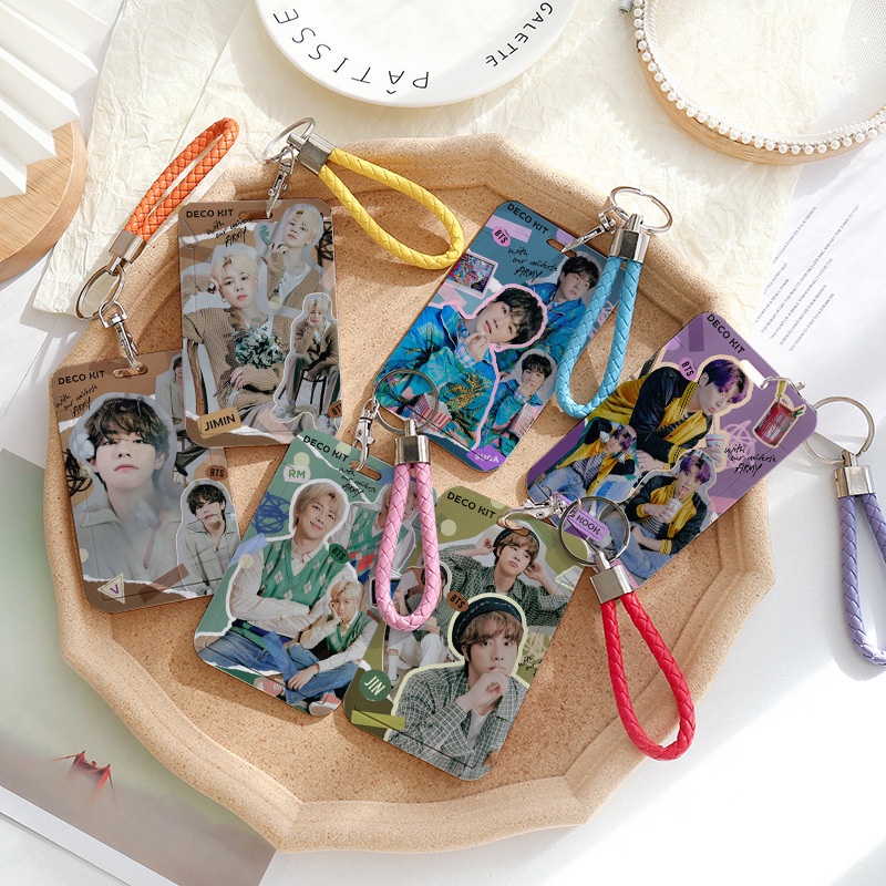 Holder Kartu Idol / Kredit / Foto Motif KPOP Dengan Gantungan Kunci