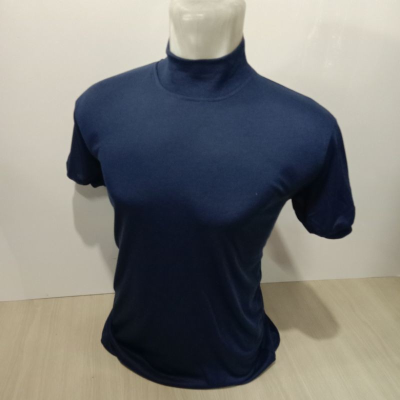 kaos leher tinggi