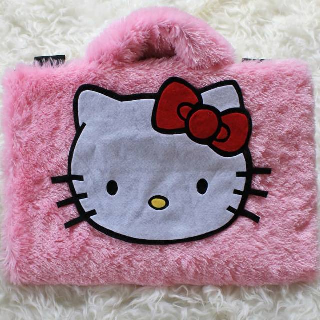 Hello Kitty Pink Bulu Lebat 10-17 Inch Taslaptop Softcase Notebook Macbook Notebook Macbook Macbook