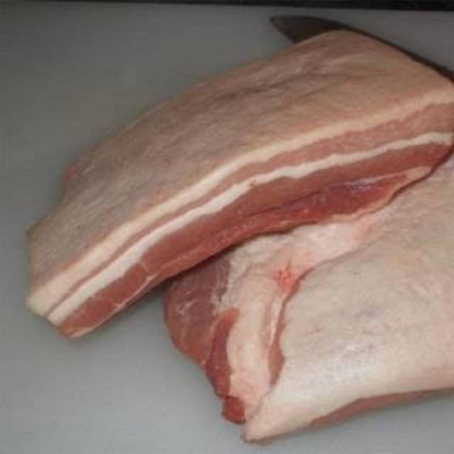 Pork belly samcan daging babi sam can  500gr 1kg