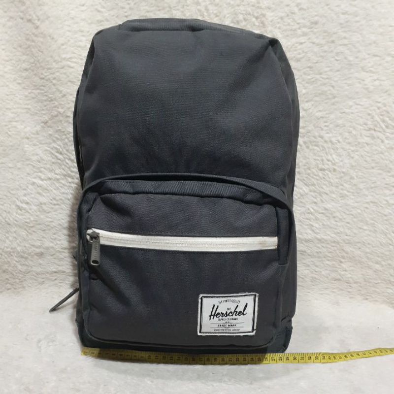Tas Ransel Second / Preloved / HERSCHEL  Backpack Abu / Bekas.