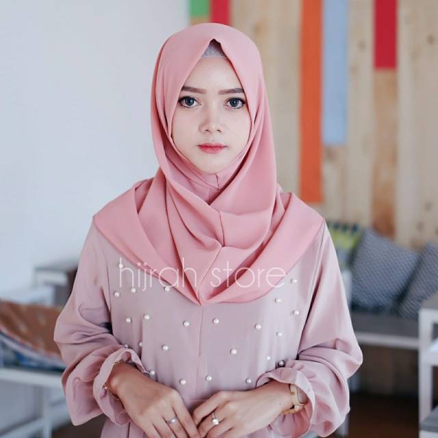 Jilbab Yang Cocok Untuk Baju Warna Pink Peach