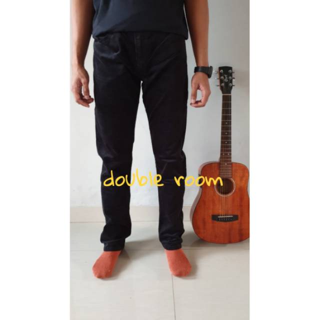 Celana Corduroy Black Isuga