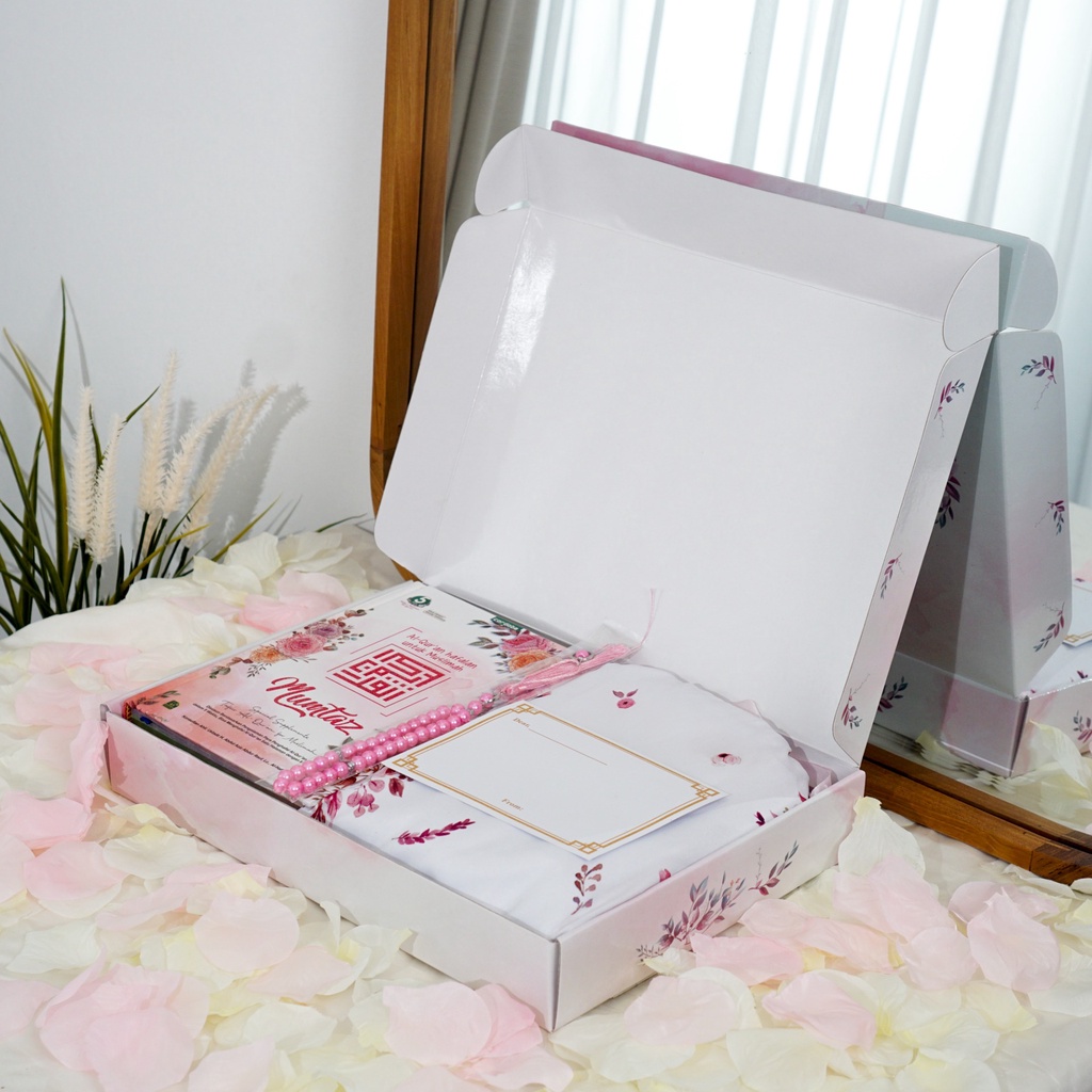 Package Mukena Premium Pink dan Al Qur'an