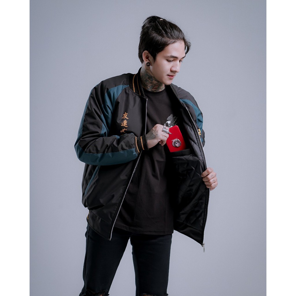 Jaket Bomber Sukajan Jaket Salvio Hexia Slvhx Jaket Parasut Pria Jaket Outdoor