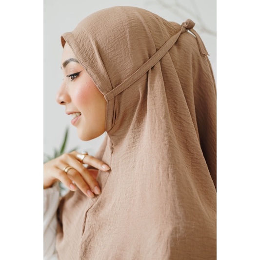 𝐁𝐘 𝐀𝐃𝐈𝐍𝐃𝐀 BERGO MARYAM KHIMAR AIRFLOW CRINKLE TALI HIJAB INSTANT KERUDUNG SIMPEL JILBAB cringkle