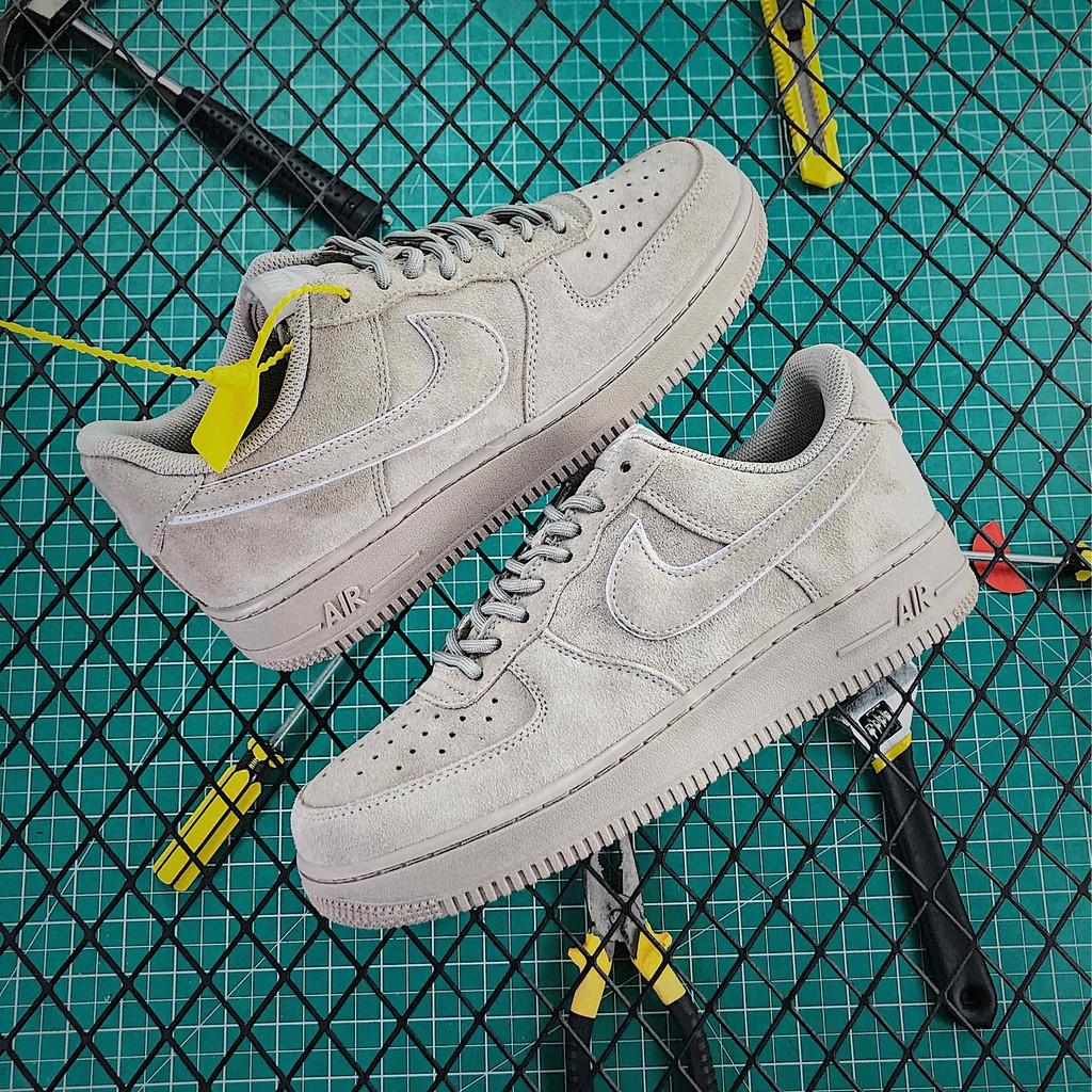 air force one lv8 suede