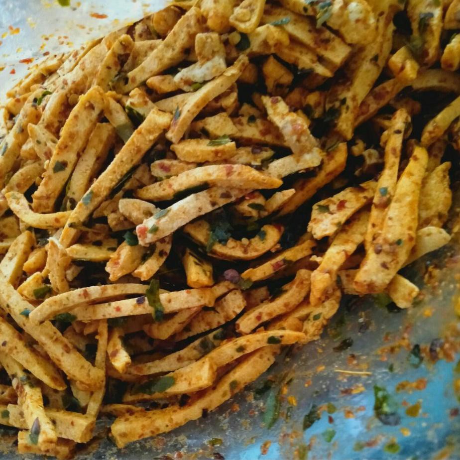 

COD Stik basreng daun jeruk (500 gr)