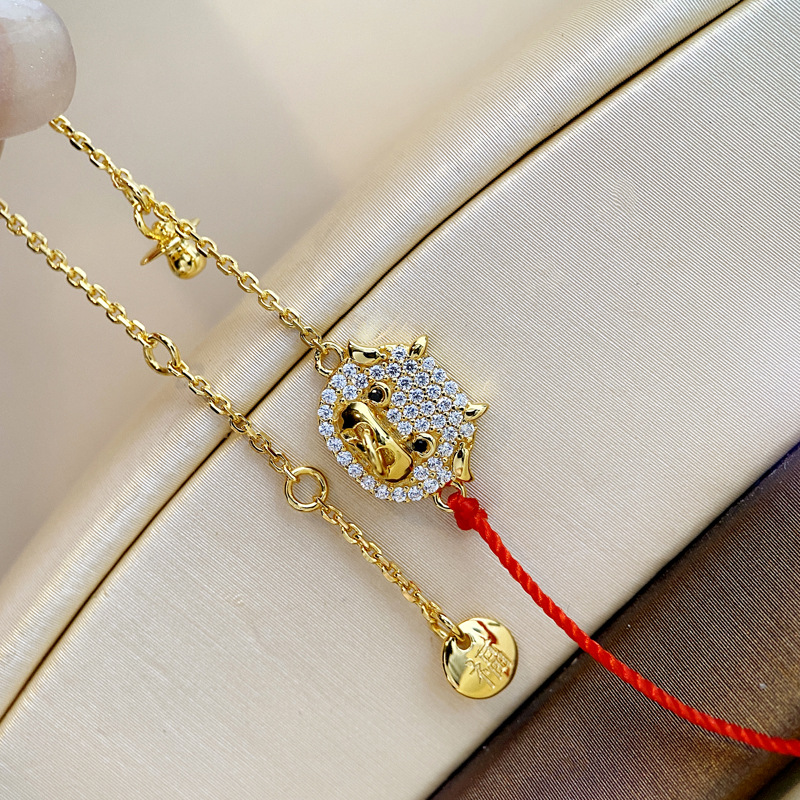 [Ready Stock]Fashion Personality Diamond Stud Calf Red Rope Bracelet