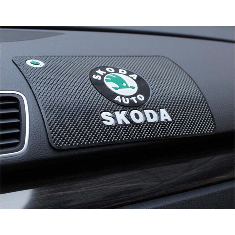 Non-slip Mat Dashboard Mobil Tikar Lengket untuk Kia logo RIO K5 k3 K2 Picanto Rio Soren Sportage Sorento KX3 KX5 K3S
