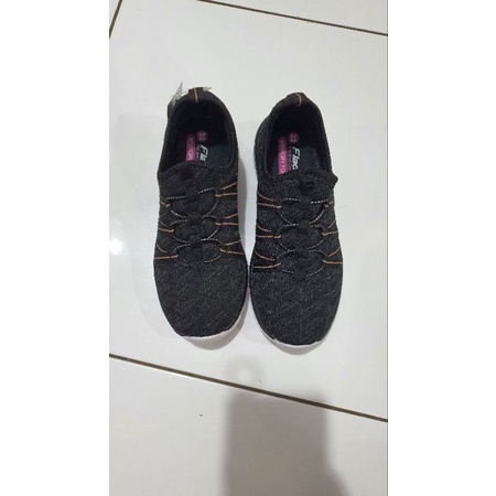 sepatu anak cowok / cewek fladeo