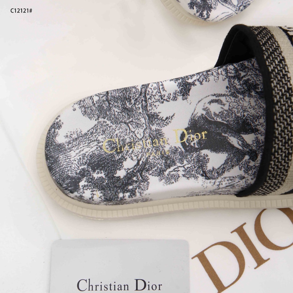 CD Dway Slides Embroidered Sandal C12121