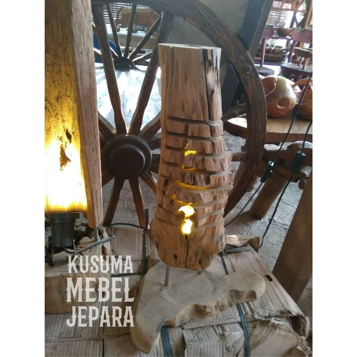 Lampu Meja Natural Kayu Jati Erosi Potongan (Tinggi 50cm)