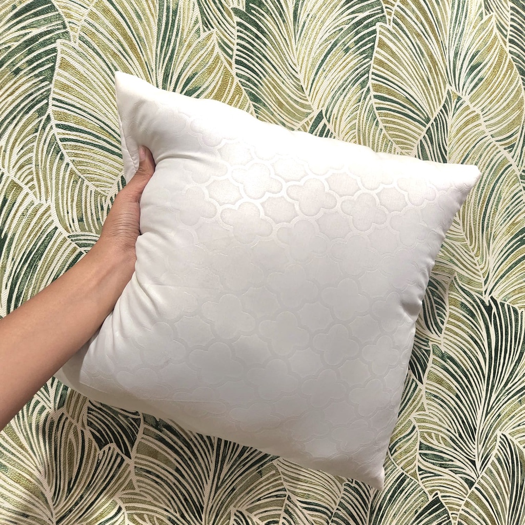 ANEKA BEDSHEET - Bantal Kursi isi Dakron 40x40cm embos